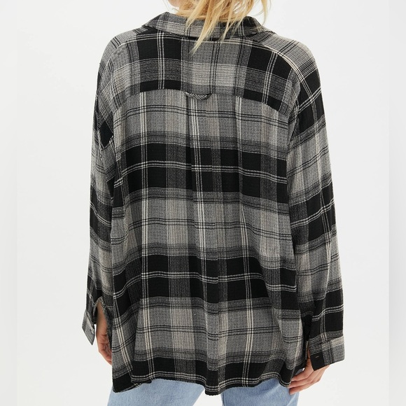 BDG Urban Outfitters Women’s Black/White Soft Oversized Flannel Size Small - Picture 4 of 11